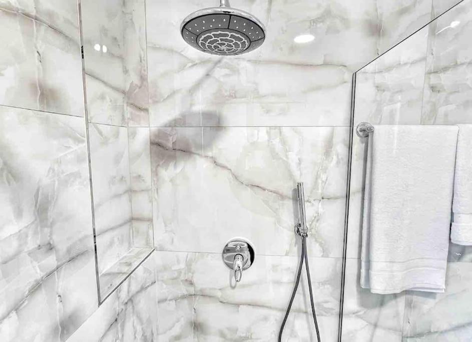 53° Bs Skanderbeg City Center Comfort Tirana Kültér fotó