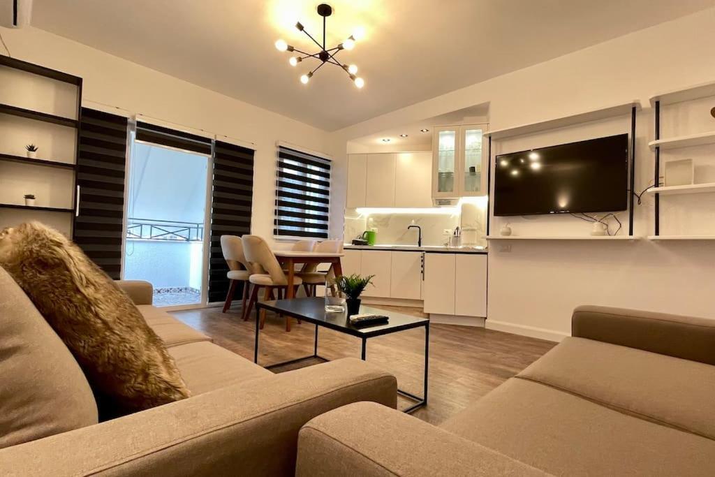 53° Bs Skanderbeg City Center Comfort Tirana Kültér fotó